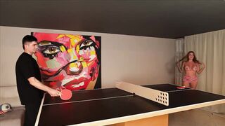 Sara Blonde & Ambar Prada team up to take on a wet challenge game in POV